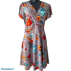 PAPER DOLL, shorts sleeve dresses, size large